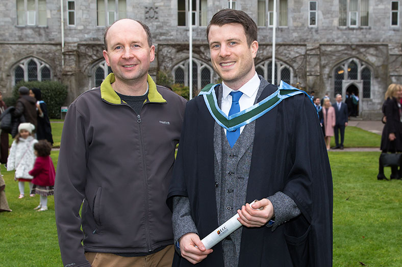 Dr Paul Young, School of Biochemistry and Cell Biology, UCC with MSc in Molecular Cell Biology with Bioinnovation graduate, Ian Curtin.