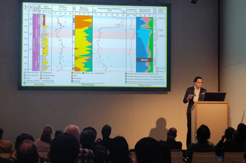 Marcos presenting his results at the EGU25 conference. Marcos presenting his results at the EGU25 conference.